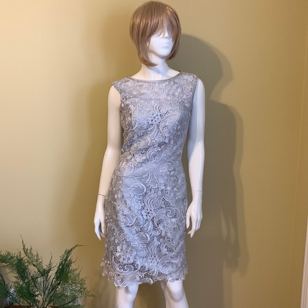 Size 6 wedding party dress in light gray.  Some lighting it looks lavender.